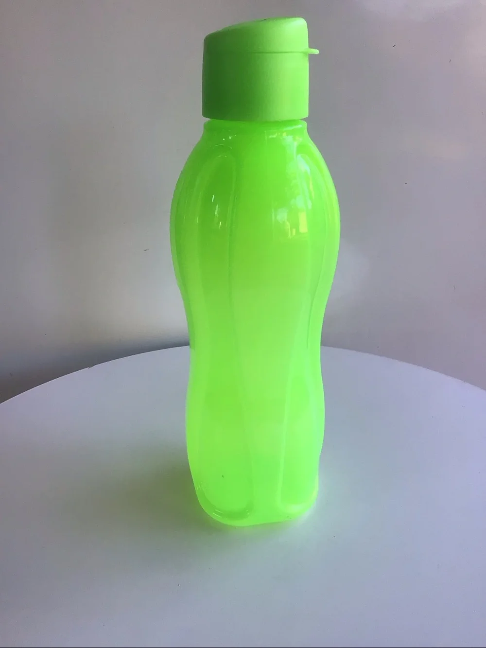 Tupperware lime neon green water bottle
